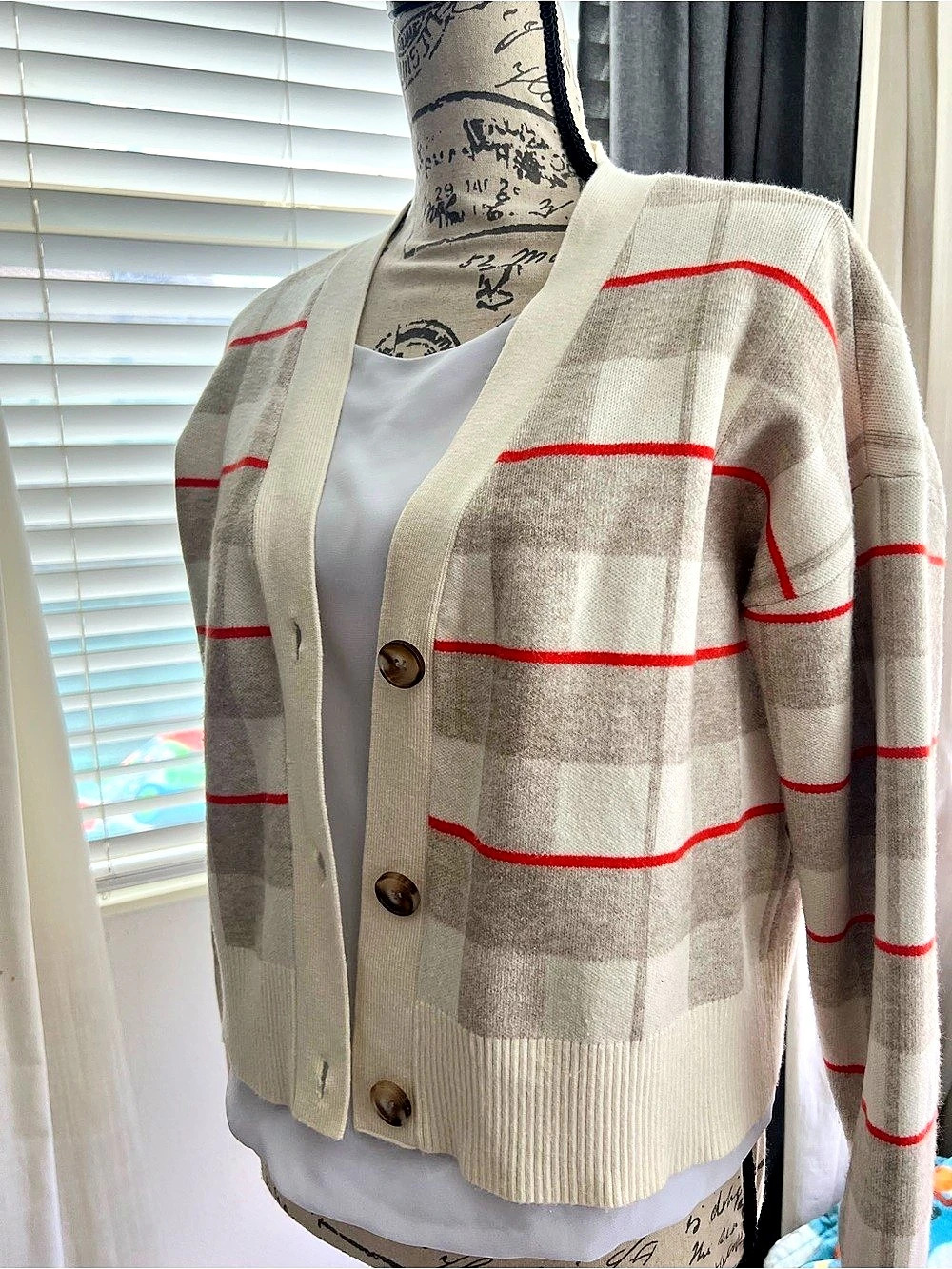 Cyrus Plaid Cardigan in Cream & Red Size Medium - Picture 2 of 8